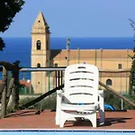 Ruralia Hotel 3*